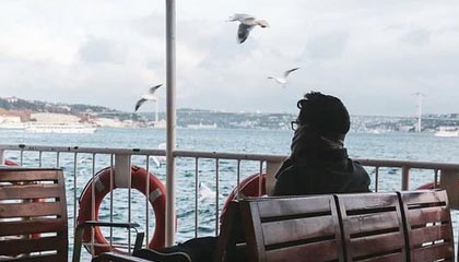 -摩洛哥男足在巴黎奥运会上斩获首枚集体项目奖牌，摩洛哥男足世界排名