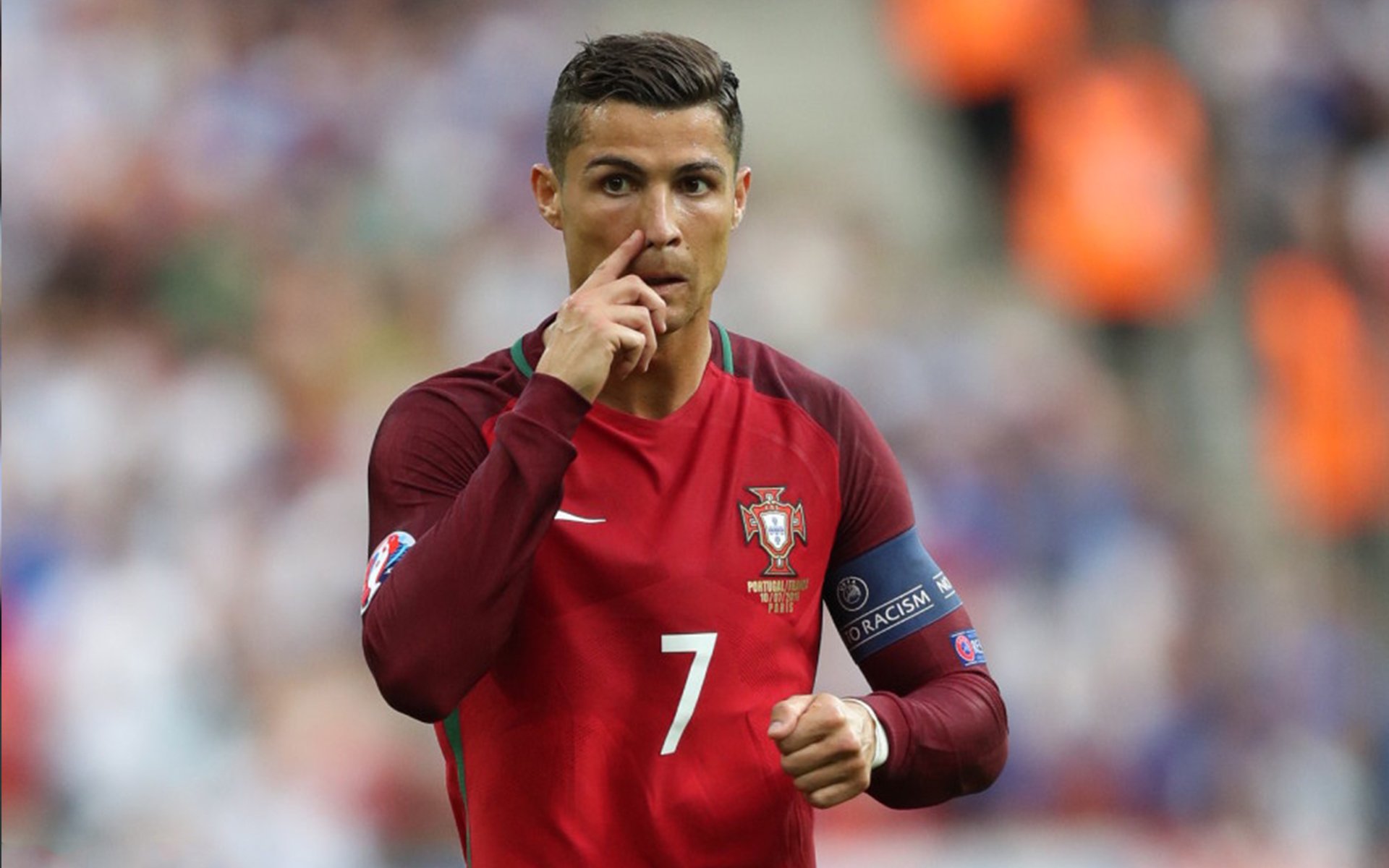 法甲夜战激烈，精彩进球和神级扑救成为赛事焦点，法甲的比赛